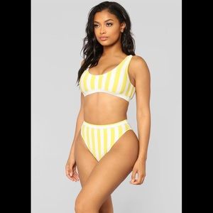 Brand New Striped Bikini Set ✨
